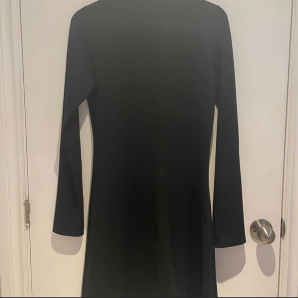 Aritzia - WILFRED FREE - Long Sleeve Black Dress - Picture 2 of 5